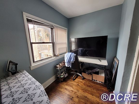 4th image of 4356 N Kenmore Ave APT 303