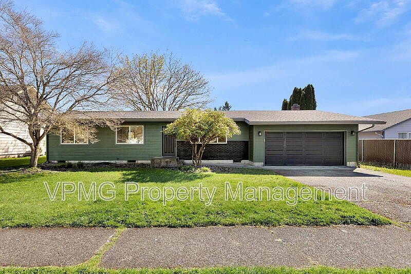 1st image of 14907 NE 34th St