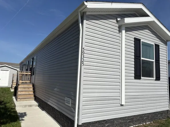 59325 Lewis Ln #57, New Haven, MI 48048