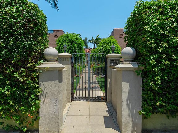 4th image of 5323 Loma Linda Ave #1/4