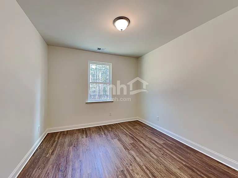 1330 Ashlyn Ct — Photo 11