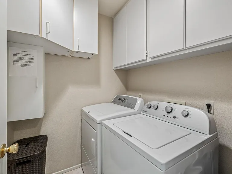49035 Tango Ct — Photo 30