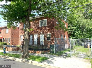 321 54th St NE, Washington, DC 20019