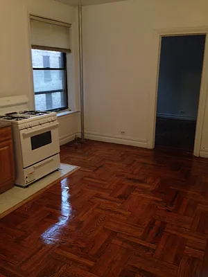 Rented by PMG Real Estate  | media 14