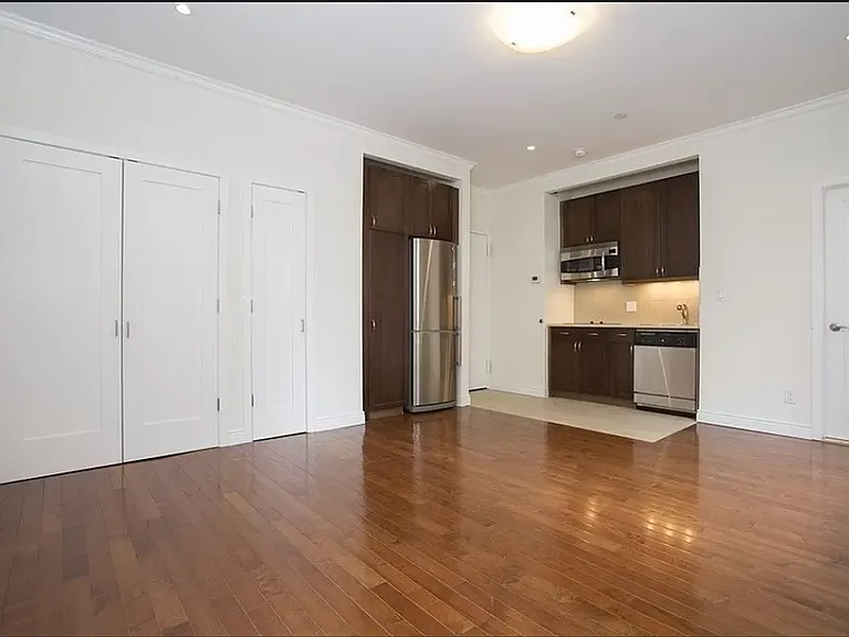 488 7th Ave #2H — Photo 5