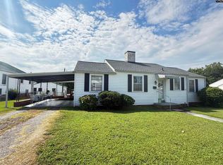 3 Underwood Ave, Great Falls, SC 29055