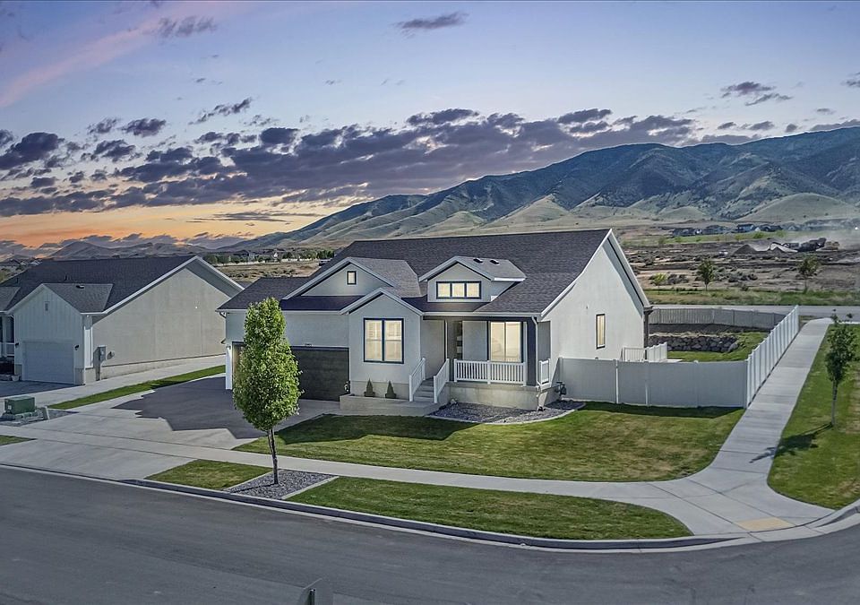 1st image of 2993 S Yellow Bill Dr