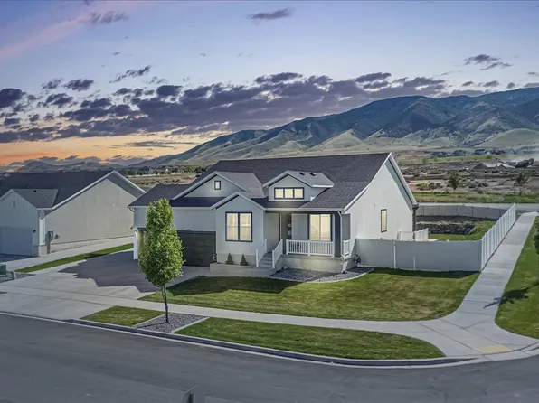 2993 S Yellow Bill Dr, Saratoga Springs, UT 84045