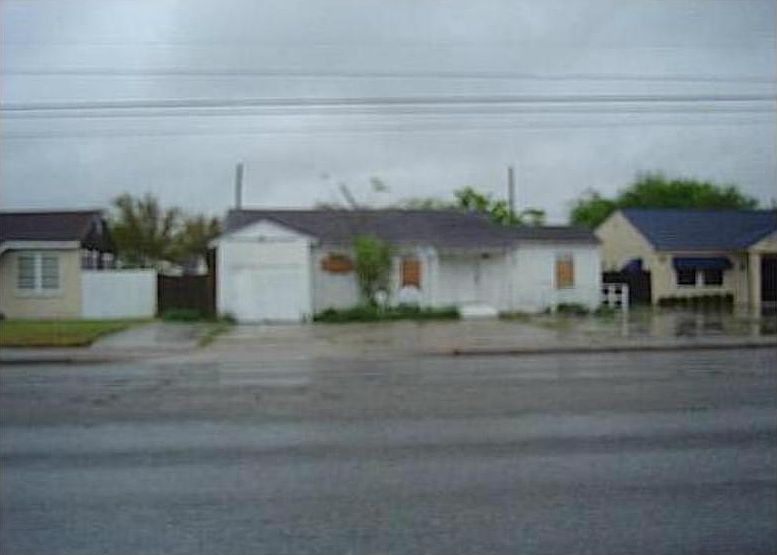 2nd image of 629 Everhart Rd