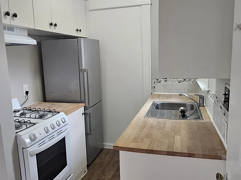 512 Whitney Ave #B — Photo 1