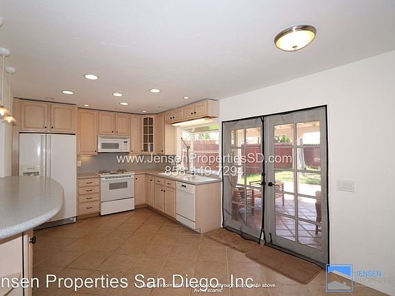 4th image of 10174 Mayor Cir