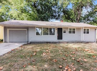 8916 Manchester Ave, Kansas City, MO 64138