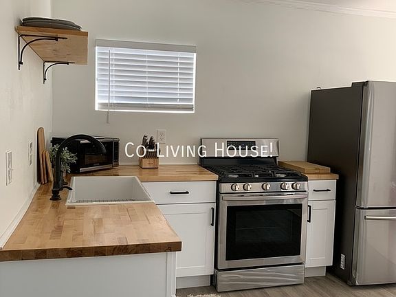 3rd image of 4700 1st Ave N