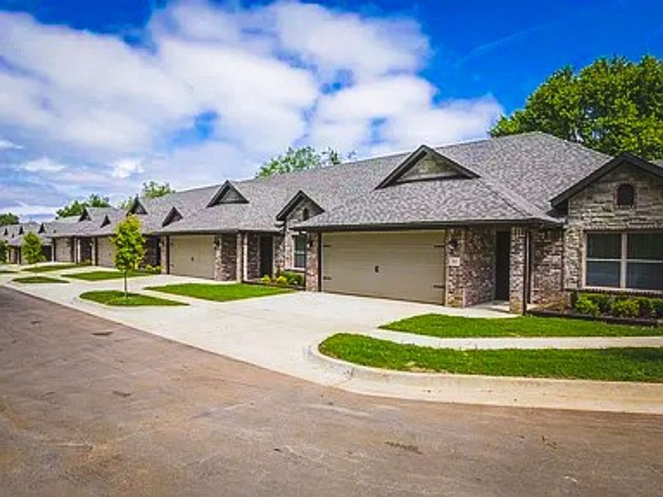 1st image of 1700 S Dixieland Rd APT 115