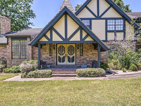 4th image of 1712 Woodhaven Ln