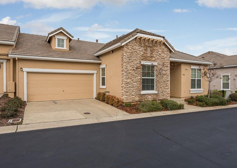 1st image of 3759 Park Dr
