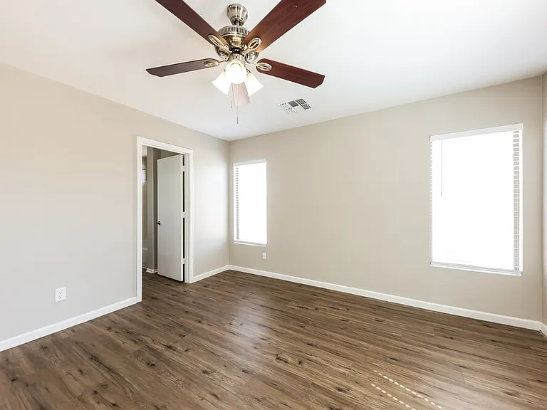 12530 W Willow Ave — Photo 10
