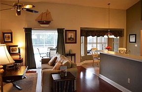 3rd image of 1075 Lake Rogers Cir