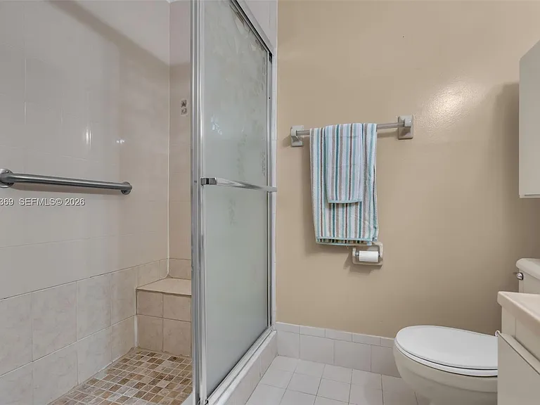 1757 W 57th St #211 — Photo 18