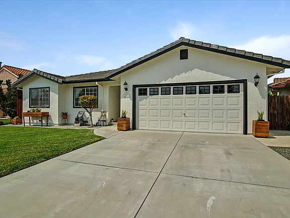 3rd image of 550 Verona Pl