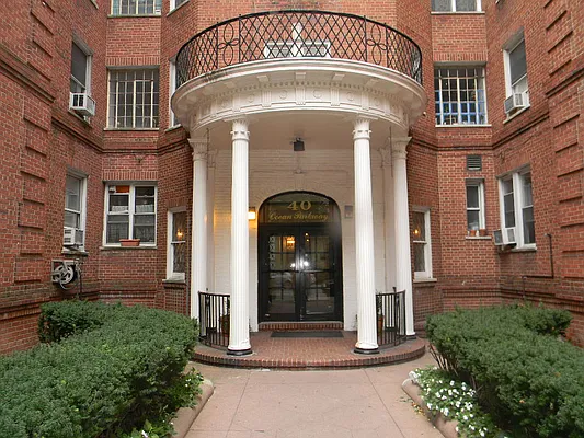 Sold by Orrichio Anderson | media 15