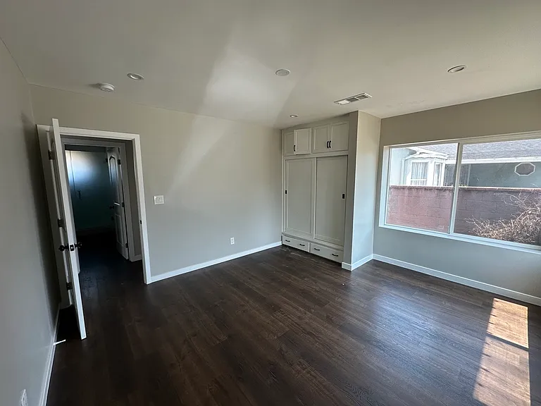 12165 Julius Ave — Photo 13