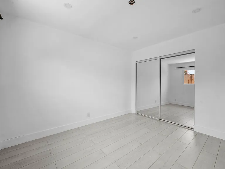 2350 Santa Ana Ave #F — Photo 12