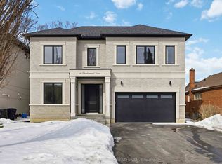 98 Charleswood Dr, Toronto, ON M3H 1X6