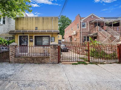 994 E 54th St, Brooklyn, NY, 11234