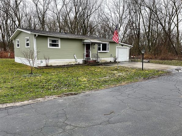 141 Carefree Ln