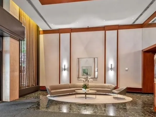 245 East 54th Street image 7 of 10