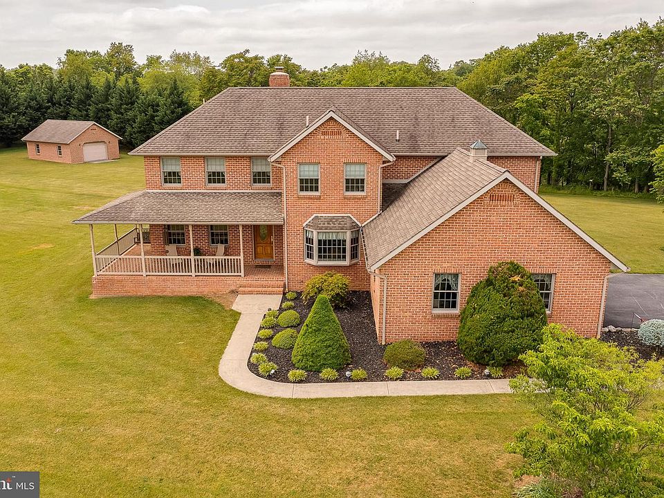 1st image of 603 Bridle Path Dr