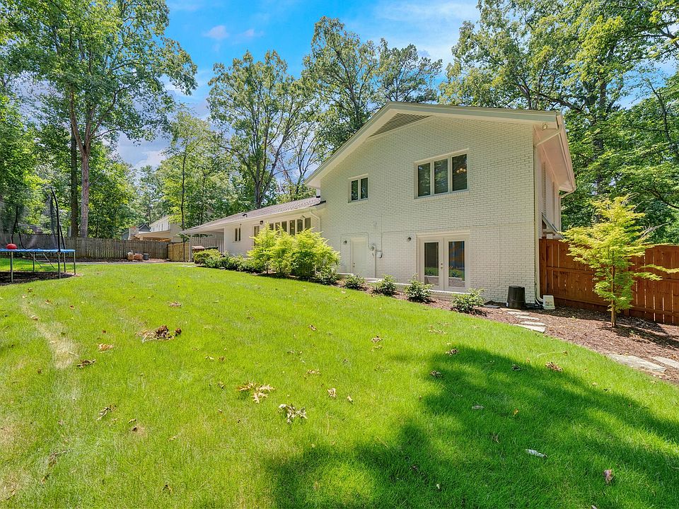 1st image of 106 Perth Ct