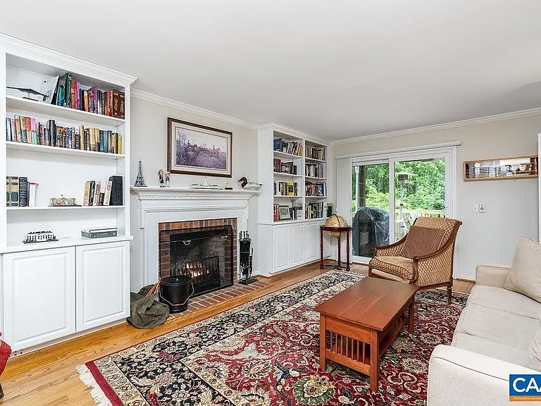2810 Locust Hill Dr — Photo 14