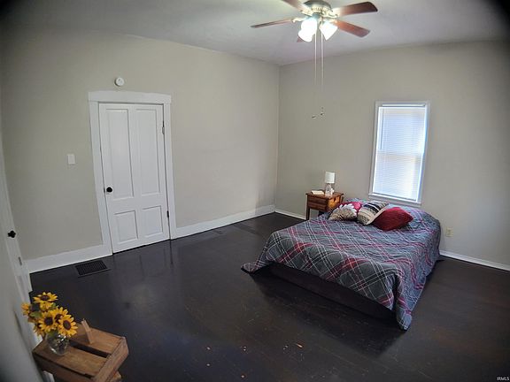 4th image of 311 N 7th St