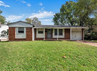 10104 Castle Dr, Saint Louis, MO
