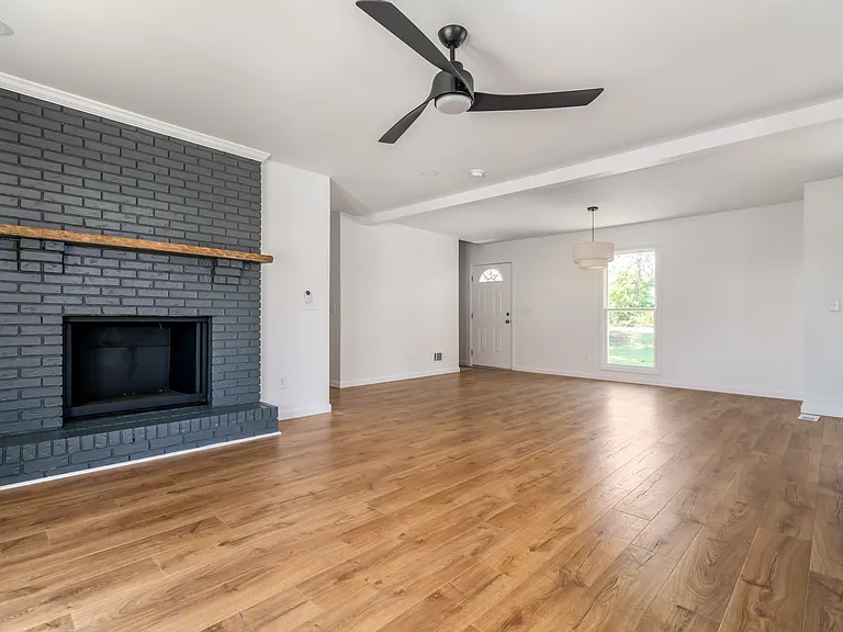 2720 Florentine Rd — Photo 3