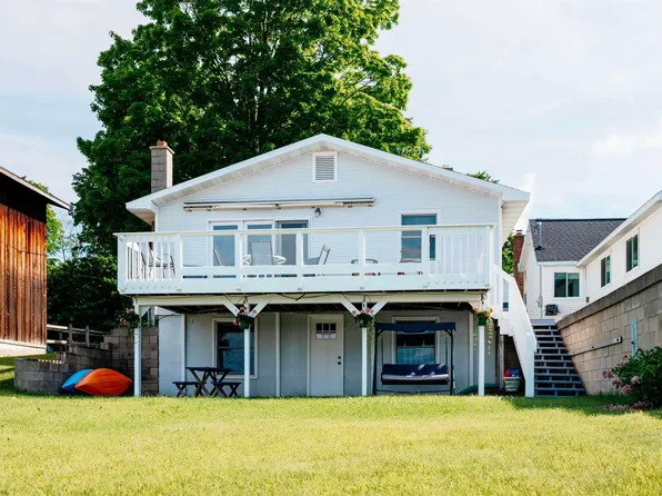 5133 Silver Lake Shores Rd, Traverse City, MI 49685
