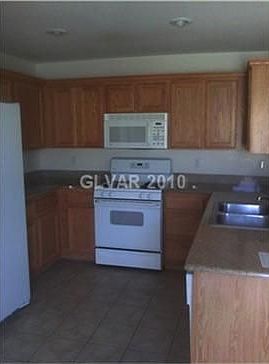 2nd image of 11964 Giles St