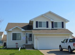 705 SE Woodbine Dr, Grimes, IA 50111