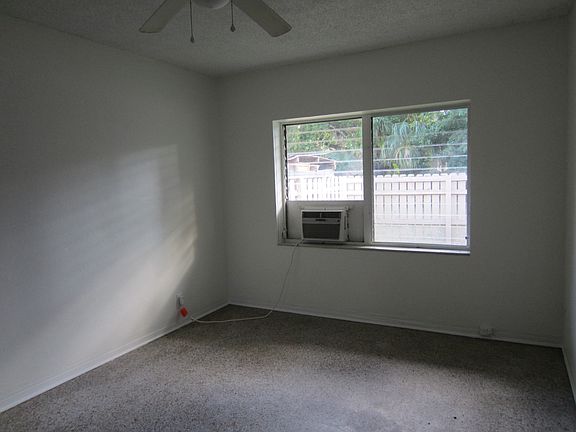 3rd image of 1700 SW 21st St