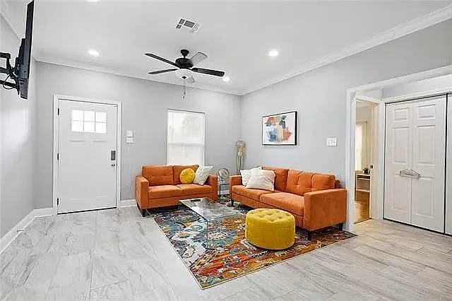 2 bed, 1.0 bath, 1117 sqft, $1,500 — Photo 3