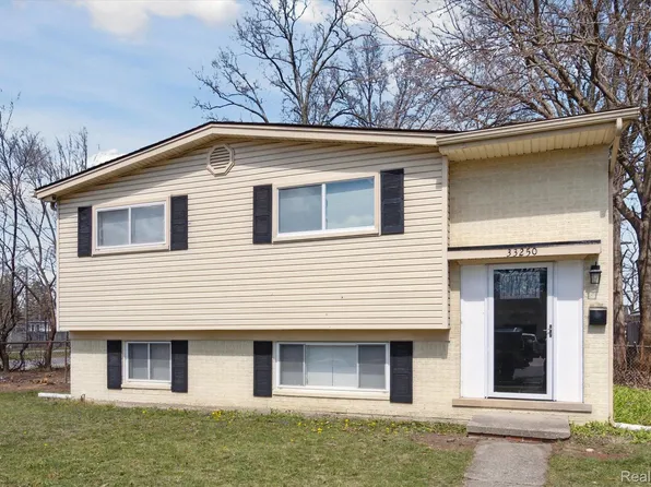33250 Donnelly St, Garden City, MI 48135