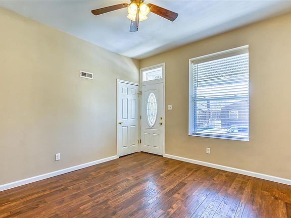 2nd image of 4405 Neosho St