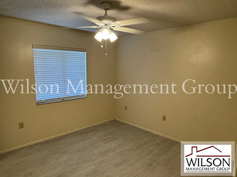 10041 Massey St — Photo 14