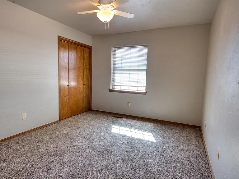 303 Kimberly Ln — Photo 16
