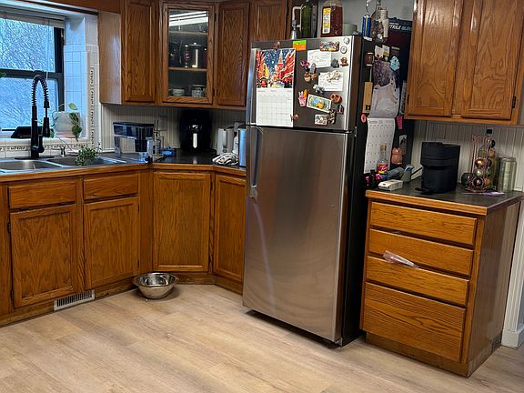4th image of 2840 W 92nd Ave