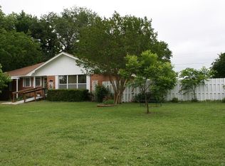 909 W 9th St, Ada, OK 74820