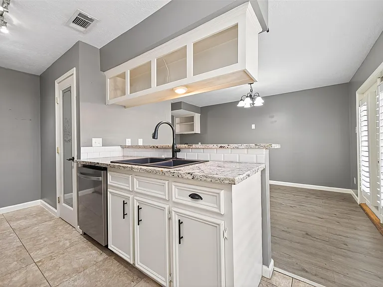 6700 Richardson Rd #305 — Photo 17