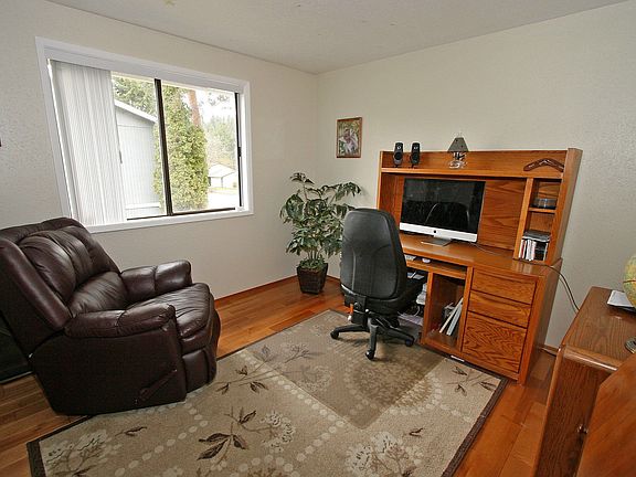 Upstairs Bedroom/Office